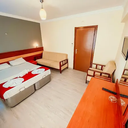 Szálloda First Class 4*