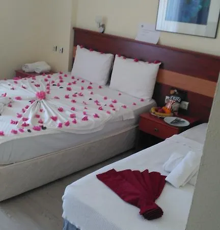 First Class Szálloda 4*