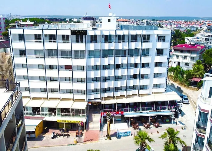 Hotel First Class 4*