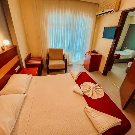 Ξενοδοχείο First Class